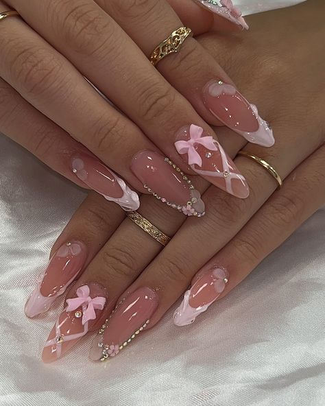 Bday Nails Ideas Almond, Nail Ideas Acrylic Charms, Nail Inspiration Charms, Cute Nail Designs Charms, Quince Nails Almond, 15 Birthday Nails, Pink Nails Charms, Baddie Nails Almond, Nail Ideas Charms