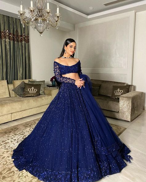 Sunaina Khera | Girls! Where would you wear this? Your Cocktail or Reception? 🖤✨ @makeupbyrevaa 🖤🖤 #shopthelook | Instagram Indian Bridesmaid Outfit, Reception Dress Bride Indian, Sunaina Khera, Bridesmaid Outfit Ideas, Indian Reception Outfit, Engagement Dress For Bride, Bride Reception Dresses, Lehenga Indian, Reception Outfits