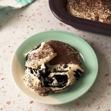 Oreo Tiramisu Is A Cookies & Cream Dessert Taken To The Next LevelDelish Treats For Work, Oreo Tiramisu, Recipes With Videos, Pasta Cake, Cookies Cream, Layered Desserts, Oreo Recipes, Tiramisu Recipe, Tailgate Food