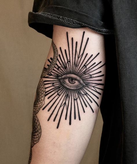 Seeing Eye Tattoo, Third Eye Tattoos, Tato Flash, All Seeing Eye Tattoo, Tattoos Inspo, Muster Tattoos, Elbow Tattoos, Drawing Tattoo, Outline Drawing