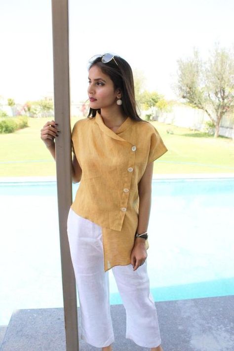 Short Sleeve Designs For Blouse, Linen Shirts Women Outfits Summer, Casual Tops For Women Classy, Linen Tops Women Summer Outfits, Linen Tops Women Casual, Linen Clothes For Women Classy, Linen Blouses For Women, Linen Tops Women, Linen Blouse Outfit