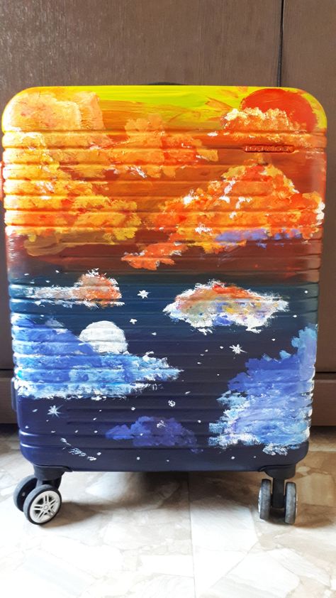 Acrylic paint Painting On Suitcase, Suitcase Painting Ideas, Suitcase Painting, Suitcase Diy, Painted Suitcase, Diy Suitcase, Art Attack, Painting Art, Acrylic Paint