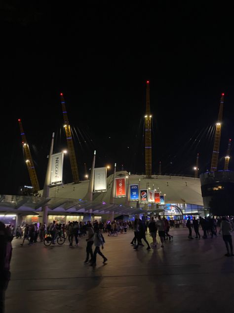 #theo2 #arena #concert #boxing #KSI #londonnight #vibes #night Raye Concert, Arena Concert, O2 Arena London, Concert Stage Design, O2 Arena, London Night, London Aesthetic, Concert Stage, Big Goals