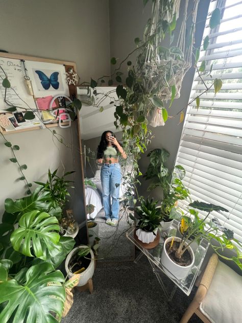 Leafy Room Decor, Room Ideas Aesthetic With Plants, Apartment With Lots Of Plants, Plant Bedroom Aesthetic Small Room, Plant Placement In Bedroom, Plant Covered Room, Room Decor Plant Aesthetic, Room Plants Bedroom, Plant Set Up Indoor Bedroom