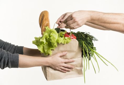 Pair of hands holding grocery bag Free P... | Free Photo #Freepik #freephoto #business #woman #man #hands Vegetable Packaging, Veg Pizza, Man Hands, Speed Foods, Food Delivery App, Restaurant Flyer, Restaurant Marketing, Bread Bags, Super Market