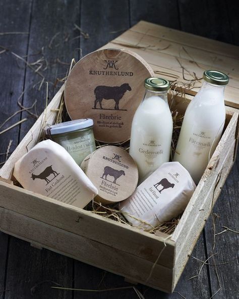 Packaging Box Design, Dairy Packaging, Cheese Packaging, Milk Packaging, Cool Packaging, Eco Packaging, Unique Packaging, Farm Design, Farm Shop