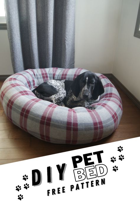 Diy Dog Bed Sewing, Dog Nesting Bed Diy, Small Dog Bed Sewing Pattern, Dog Bed Tutorial, How To Make A Pet Bed, Diy Donut Dog Bed, Donut Dog Bed Sewing Pattern, Dog Beds Diy Easy, Diy Dog Cushion