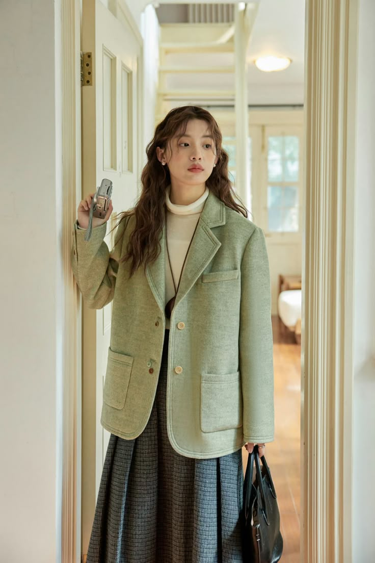 Modest School Uniform, Christian Fits, Cold Ootd, Japan Outfits, Business Casual Fall, Outfit Korean Style, Model Clothes, Fashion Terms, Outfit Korean