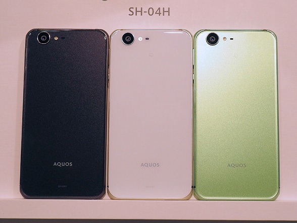 AQUOS ZETA SH-04H