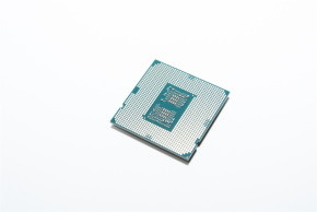 Core i5-10600K（裏）