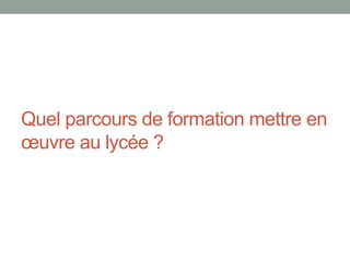 Question ?
Quel est l’intérêt des langages
documentaires du point de vue
pédagogique : est-ce que la
formation à la manipulation du
thésaurus apporte une réelle
plus-value dans les situations
de RI, permet-elle ou non
d'améliorer les capacités à
exprimer son besoin
d'information et à formuler des
requêtes efficaces ?
Résultats : phase de construction
des questions
1. L’atout du thésaurus :
un outil qui contraint à
utiliser un vocabulaire
normalisé, commun entre
l’utilisateur et l’indexeur.
2. Les limites du
thésaurus
• Les problèmes de
correspondance entre LN et
LD
• Le risque de dérive
sémantique
• La maîtrise insuffisante de
l’interrogation dans
l’interface.
 