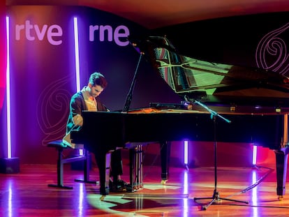 El pianista Juan Pérez Floristán, en junio de 2023.