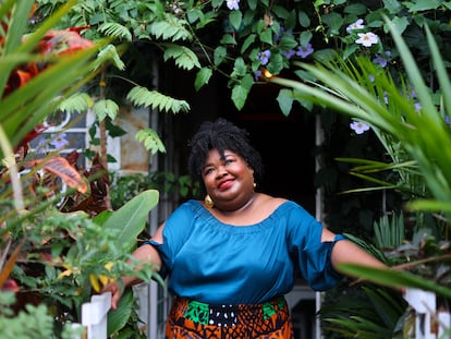 Betty Garcés, cantante lírica, directora de orquesta y bailarina colombiana durante una entrevista en Cali, Colombia, el 30 de julio de 2024.