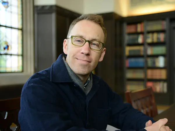 Photo of Dr Ben Marwick, Professor of Archeology at the University of Washington and Associate Editor at the Journal of Archeological Sciences.