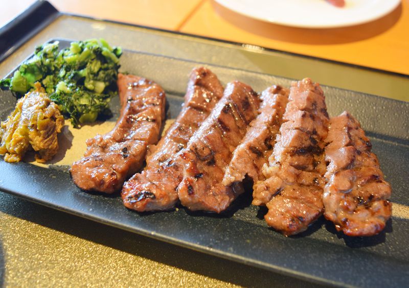 朝食だってOK！仙台駅牛たん通り「伊達の牛たん本舗」は朝8時開店