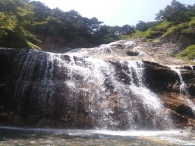 水しぶきを浴びて爽快！白山白川郷ホワイトロードで北陸の滝めぐり