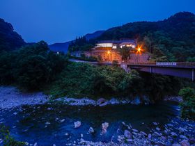 【徳島】離れのある宿まとめ 茅葺き民家にも泊まれる！