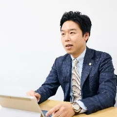 小関 利幸 弁護士