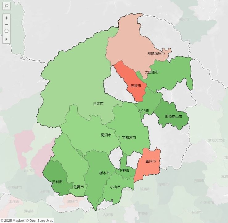 「生活保護情報グループ」が作成した生活保護率増減マップ。赤が濃いほど減少率、緑が濃いほど増加率が大きい