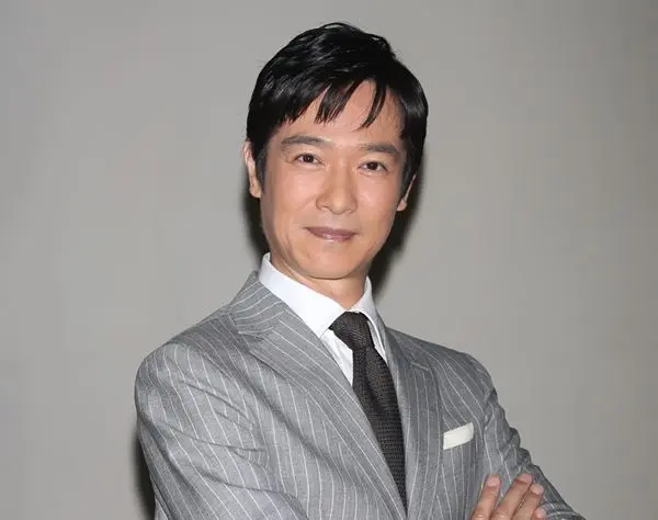 堺雅人、ブラピも…有名人が抱える「耳慣れない病気」