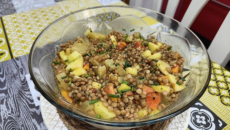 Receta de ensalada de lentejas tropical, rápida y fácil de hacer