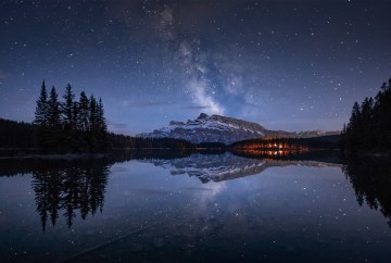 noise in photography [:es]Milky way two jack lake banff canada alberta mirror pines sky photography night banff montañas rocosas de canada [:en]Milky way two jack lake banff canada alberta mirror pines sky photography night[:] where to stay in banff