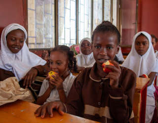 イエメンのアデンにあるAhmed Bin Hanbalの学校。 Photo: WFP/Annabel Symington