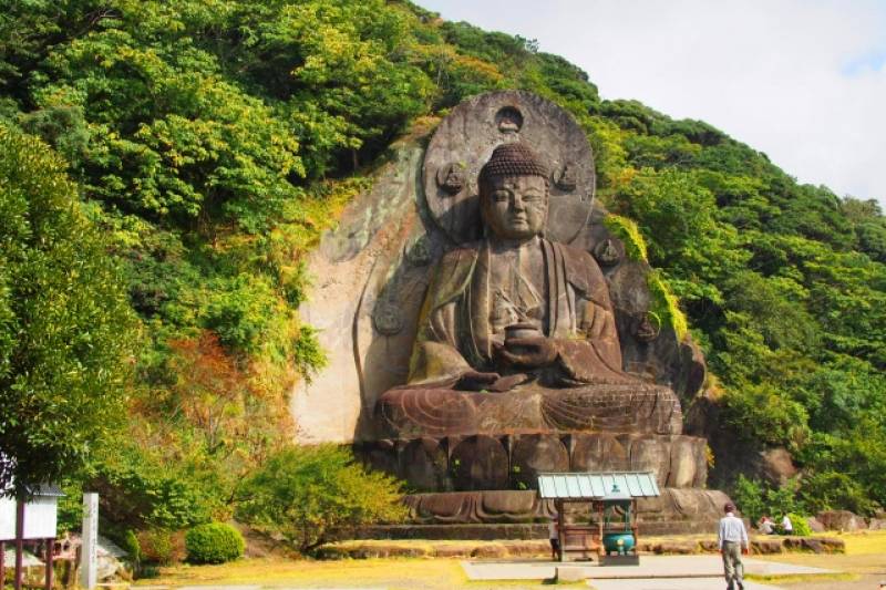 Chiba-ken - Districts / Prefectures - Mt. Nokogiri  - literally 