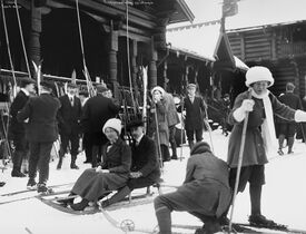 Vinterutflukt på Frognerseteren. Foto: Anders Beer Wilse/Oslo Museum (1912).