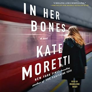 In Her Bones Audiolibro Por Kate Moretti arte de portada