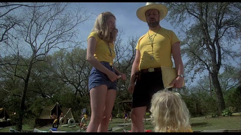 Paul Bartel and Melody Thomas Scott in Piranha (1978)