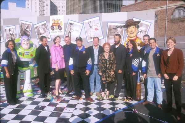 Tom Hanks, Joan Cusack, Tim Allen, John Ratzenberger, John Lasseter, Estelle Harris, and Lee Unkrich at an event for Toy Story 2 (1999)