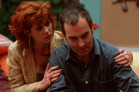 Gilbert Martin and Siobhan Redmond in Beautiful People (1999)