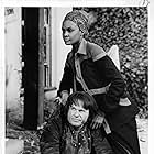 Tamara Dobson and Bill McKinney in Cleopatra Jones (1973)