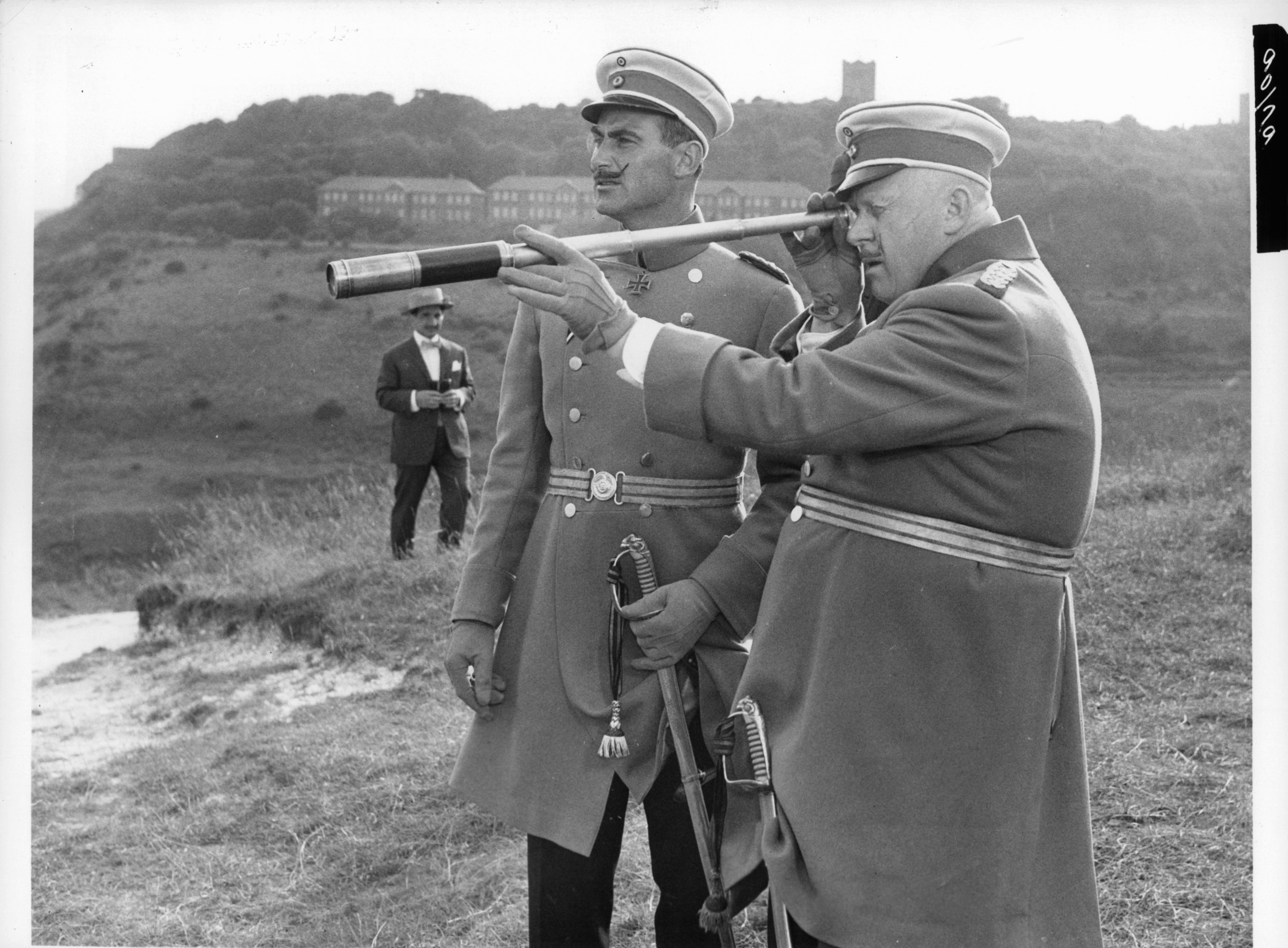 Gert Fröbe, Davy Kaye, and Karl Michael Vogler in Those Magnificent Men in Their Flying Machines or How I Flew from London to Paris in 25 Hours 11 Minutes (1965)