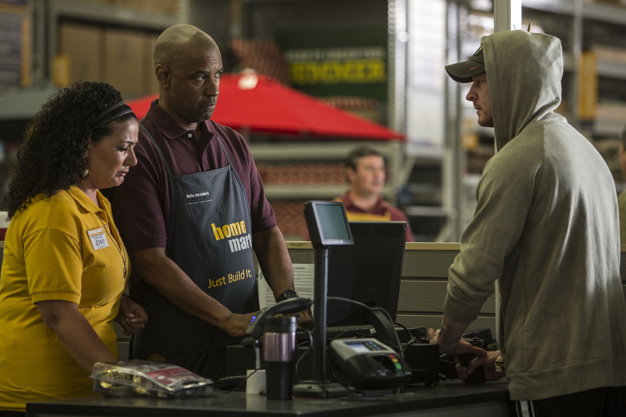 Denzel Washington, Anastasia Mousis Sanidopoulos, and Mike Morrell in The Equalizer (2014)