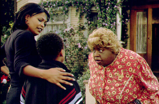 Nia Long and Martin Lawrence (in makeup as Big Momma) star in Big Momma's House 