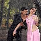 S.J. Suryah and Tamannaah Bhatia in Vyabari (2007)