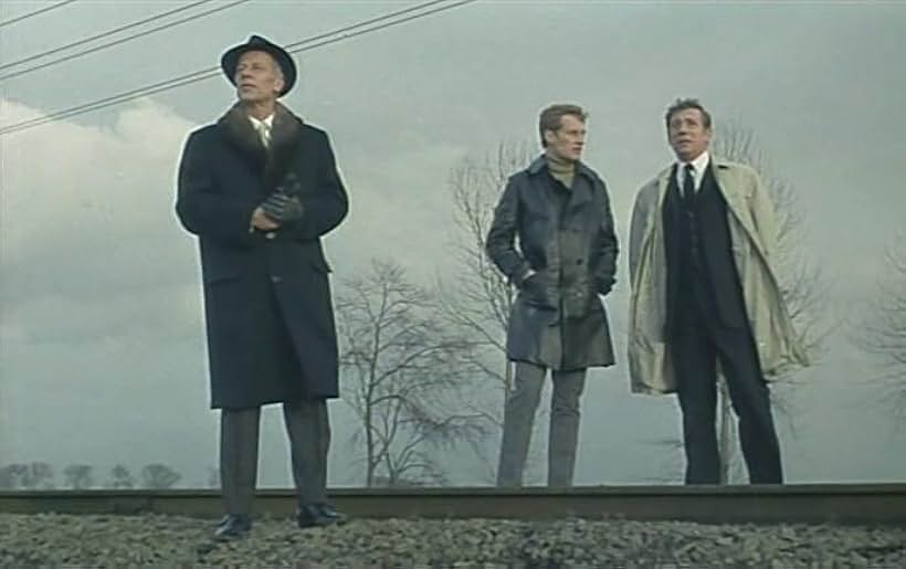 François Beukelaers, Hector Camerlynck, and Yves Montand in One Night... a Train (1968)