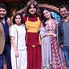 Amrita Rao, Nawazuddin Siddiqui, Krushna Abhishek, Sumona Chakravarti, and Kapil Sharma in The Kapil Sharma Show (2016)