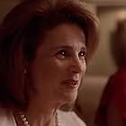 Tovah Feldshuh in Happy Accidents (2000)