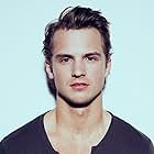 Freddie Stroma