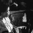 Oprah Winfrey and Thandiwe Newton in Beloved (1998)