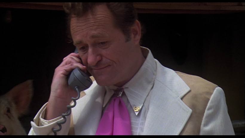 Dick Miller in Piranha (1978)