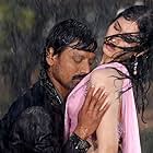 S.J. Suryah and Tamannaah Bhatia in Vyabari (2007)