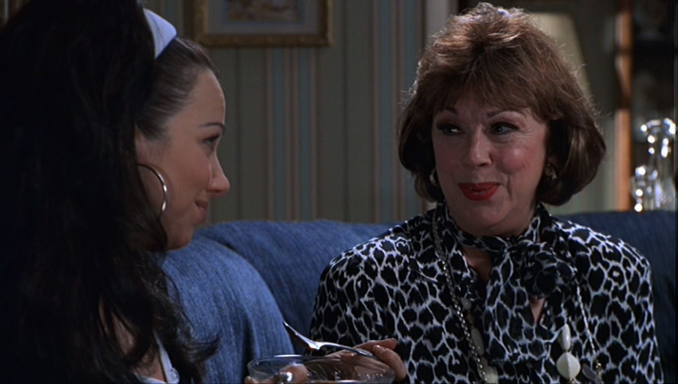 Fran Drescher and Phyllis Newman in The Beautician and the Beast (1997)