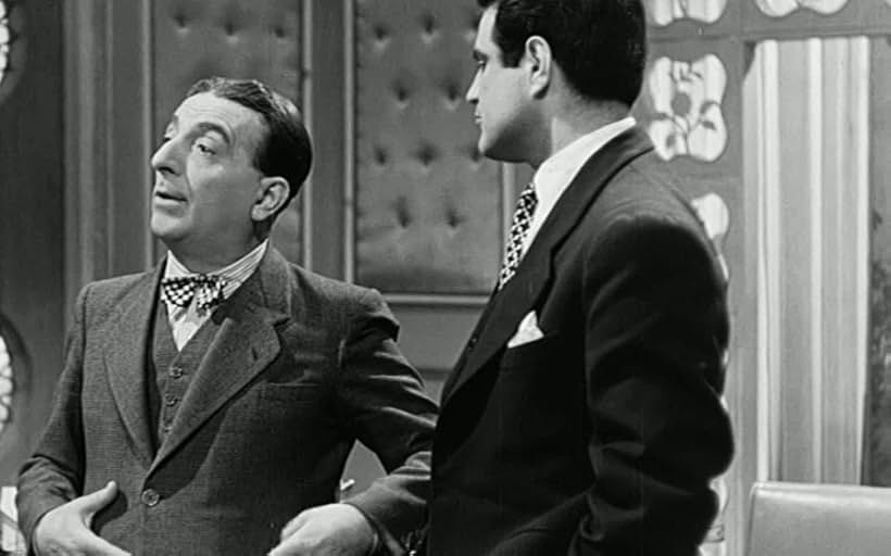 Vasilis Logothetidis and Stefanos Stratigos in Santa Chikita (1953)