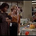 Whoopi Goldberg and Carol Kane in Jumpin' Jack Flash (1986)