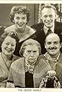 Christopher Beeny, Peter Bryant, Margaret Downs, Ruth Dunning, Edward Evans, Nancy Roberts, and Sheila Sweet in The Grove Family (1954)