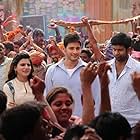 Mahesh Babu, Samantha Ruth Prabhu, and Vennela Kishore in Brahmotsavam (2016)